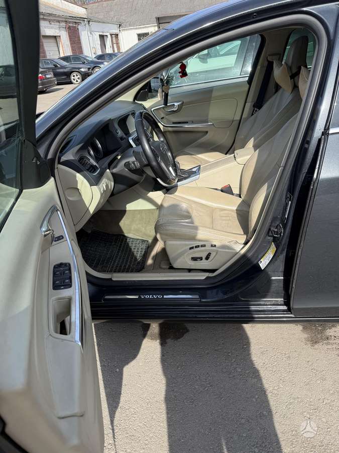 Volvo S60 - 6