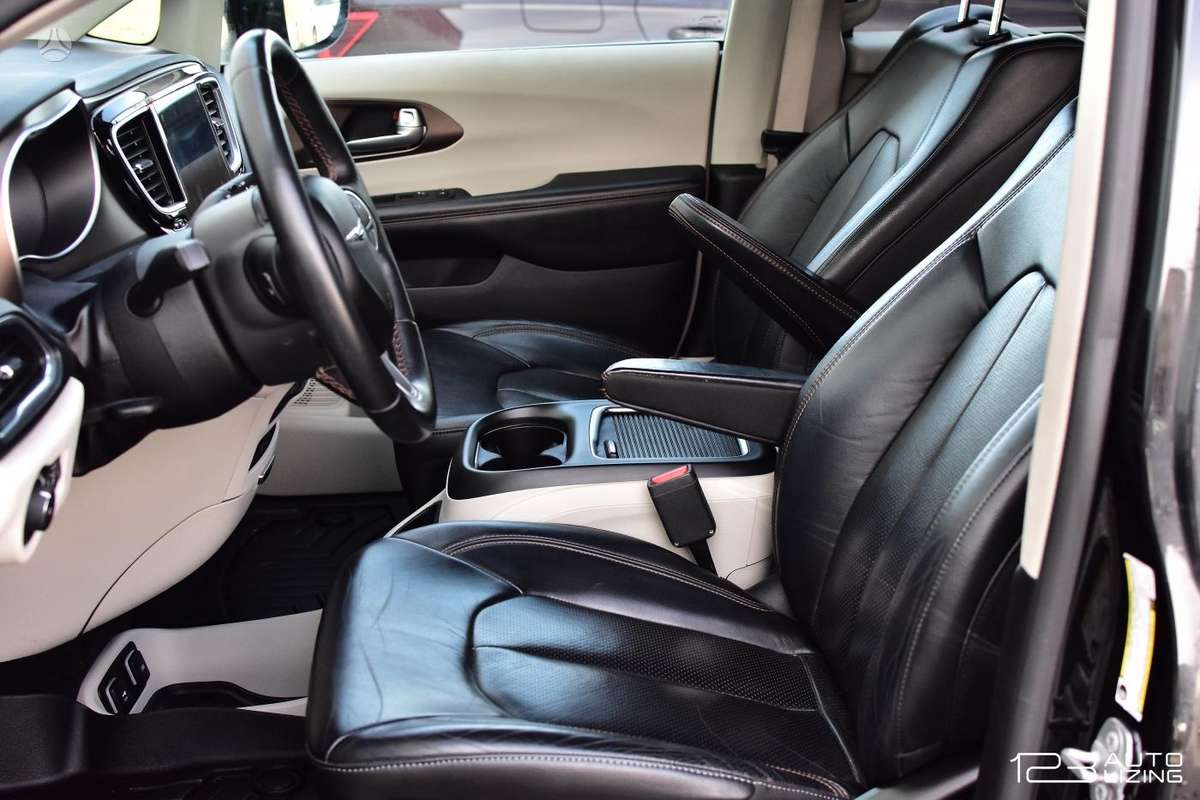 Chrysler Pacifica, 3.6 l., Минивэн