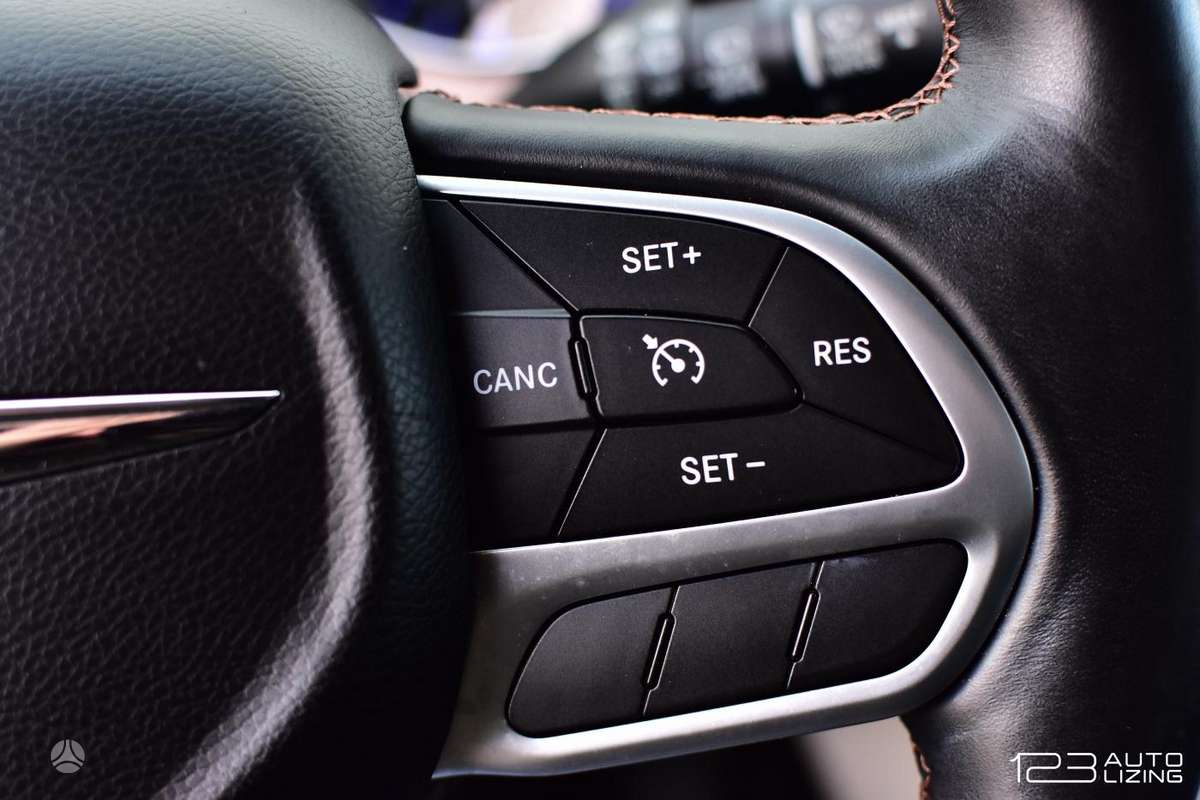 Chrysler Pacifica, 3.6 l., Минивэн