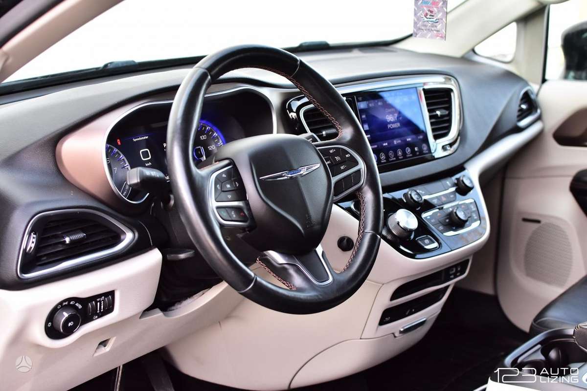 Chrysler Pacifica, 3.6 l., Минивэн