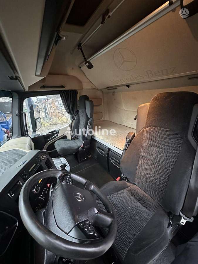 Mercedes-Benz Actros 1845, double sleeper