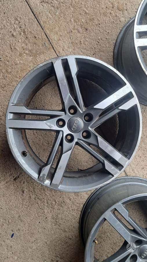 Audi, light alloy, R18