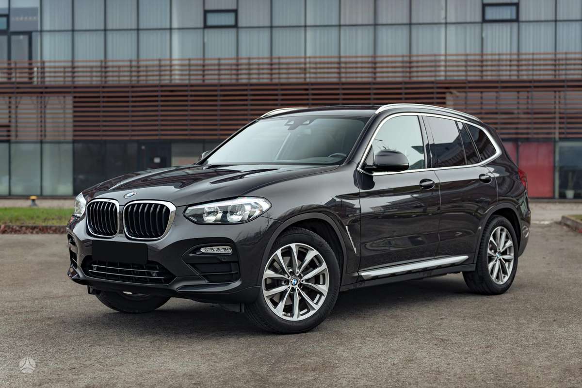 BMW X3, 2.0 l., off-road / crossover