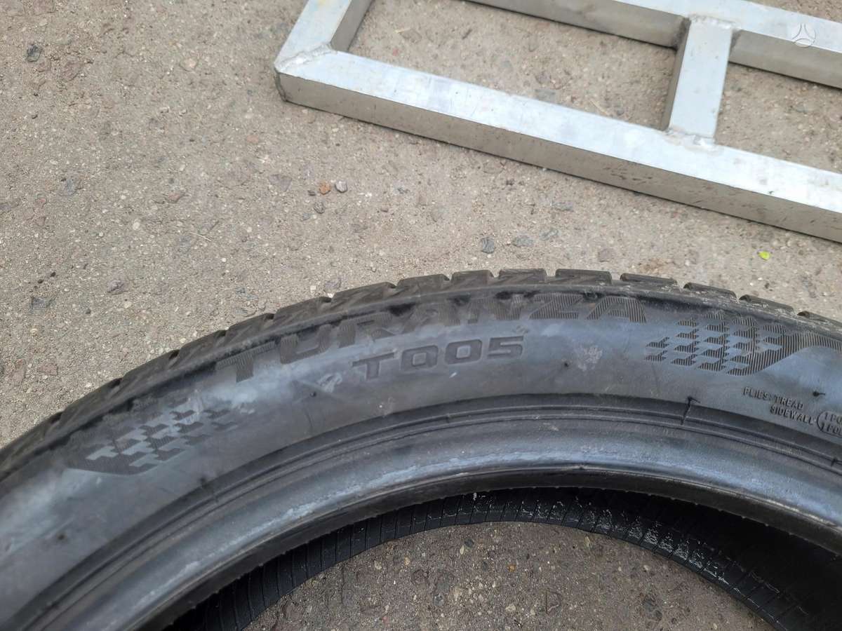 Bridgestone +225/45-18, летние 255/40 R18