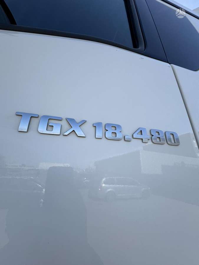 MAN TGX 18.480, 2 спальных места
