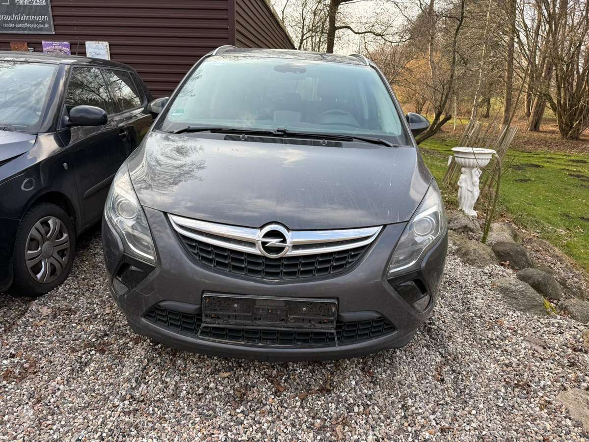 Opel Zafira rezerves daļās. Iš vokietijos rida 227000km