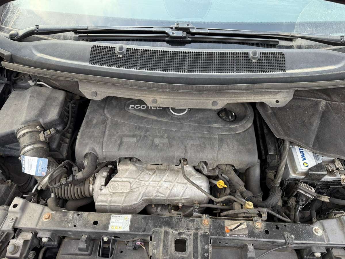 Opel Zafira rezerves daļās. Iš vokietijos rida 227000km