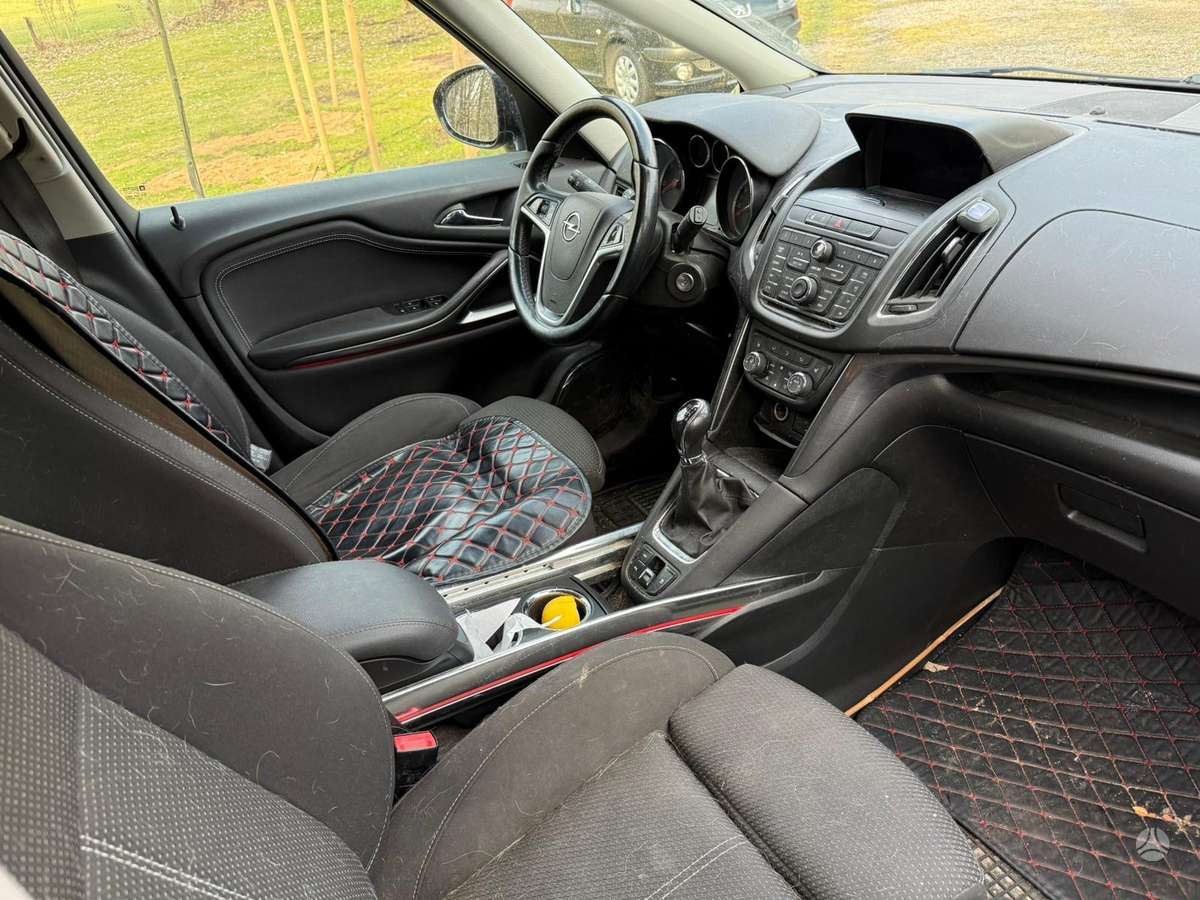 Opel Zafira rezerves daļās. Iš vokietijos rida 227000km