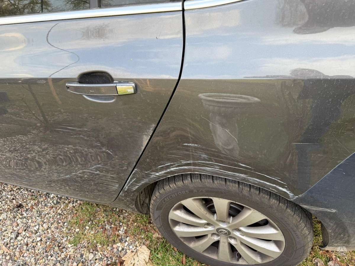 Opel Zafira rezerves daļās. Iš vokietijos rida 227000km