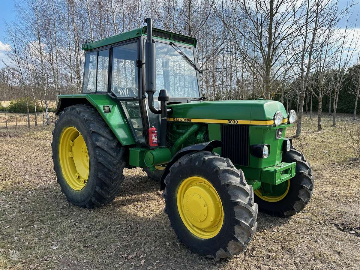 John Deere 3030, traktoriai