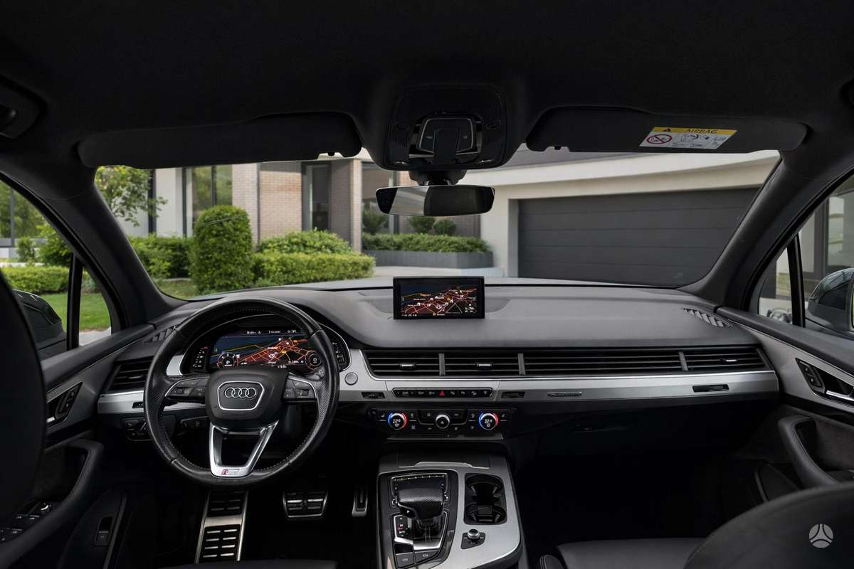Mercedes-Benz E200, 2.0 l., Седан