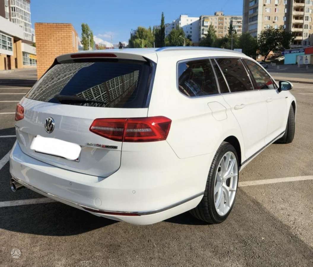 Mercedes-Benz E200, 2.0 l., Седан