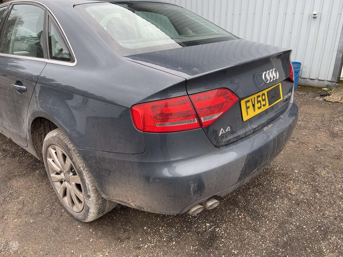 Audi A4 dalimis