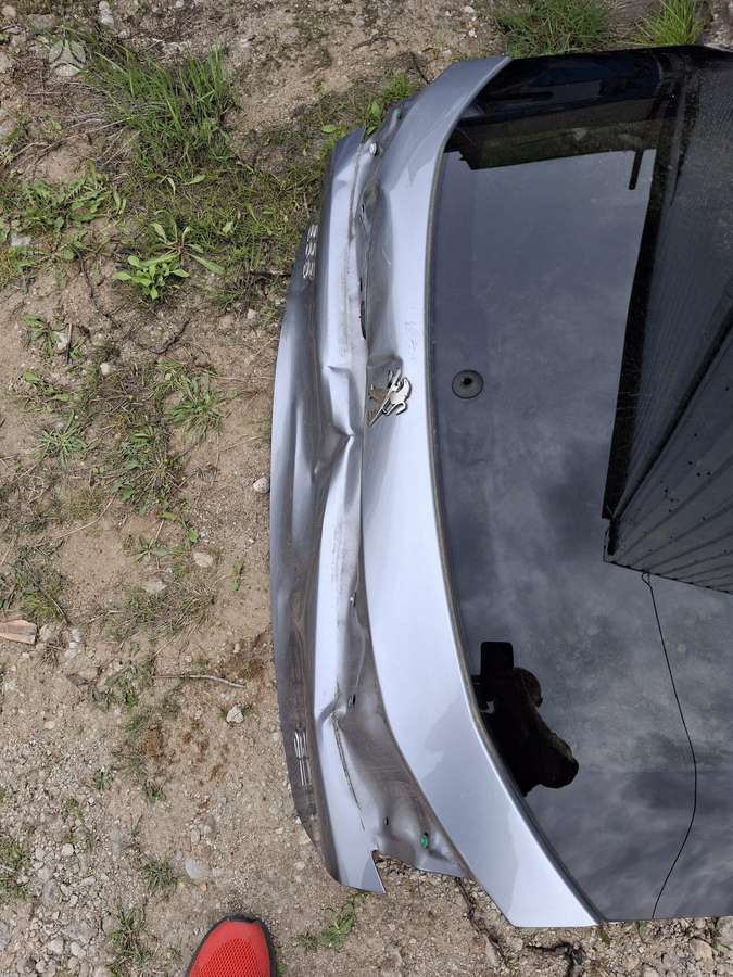 Peugeot 208 hood (front, rear), windows