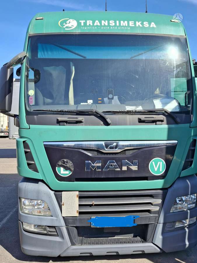 MAN TGX, double sleeper