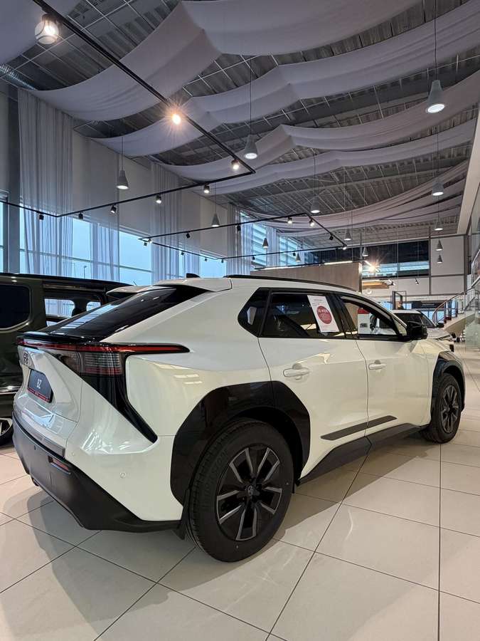 Toyota bZ4X - 4