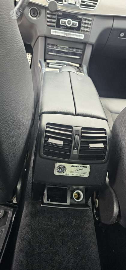 Mercedes-Benz E220, 2.1 l., Седан