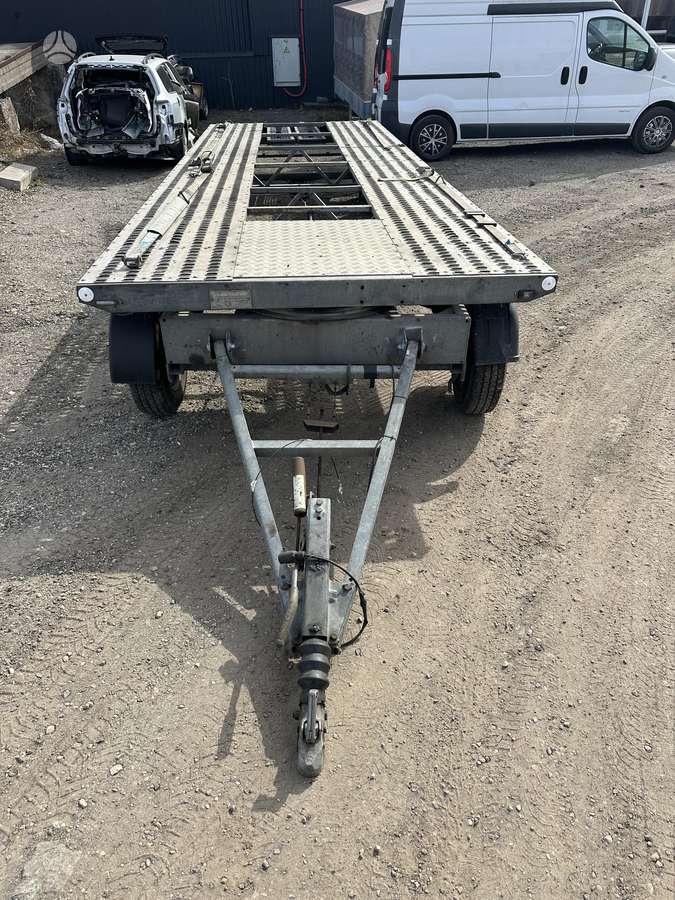 Blyss OBROT, auto transporter