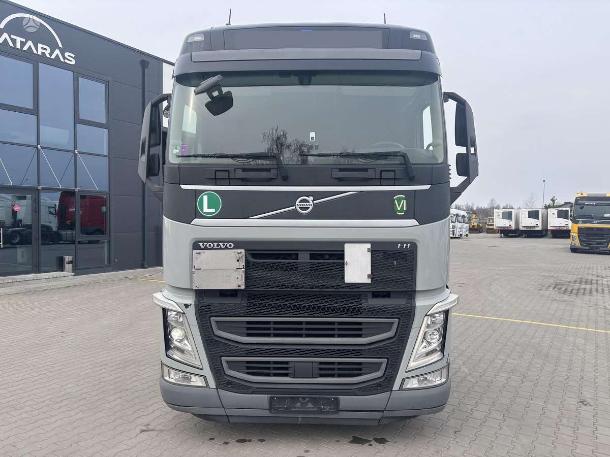 Volvo FH13.460, double sleeper