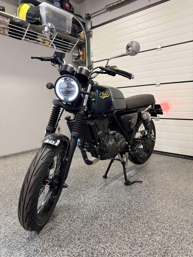 Mash Black Seven 125cc, street / classic