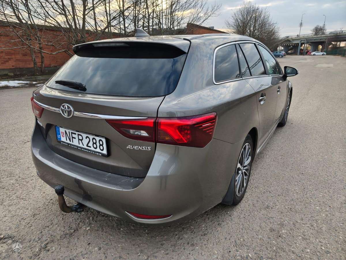 Toyota Avensis, 2.0 l., Универсал
