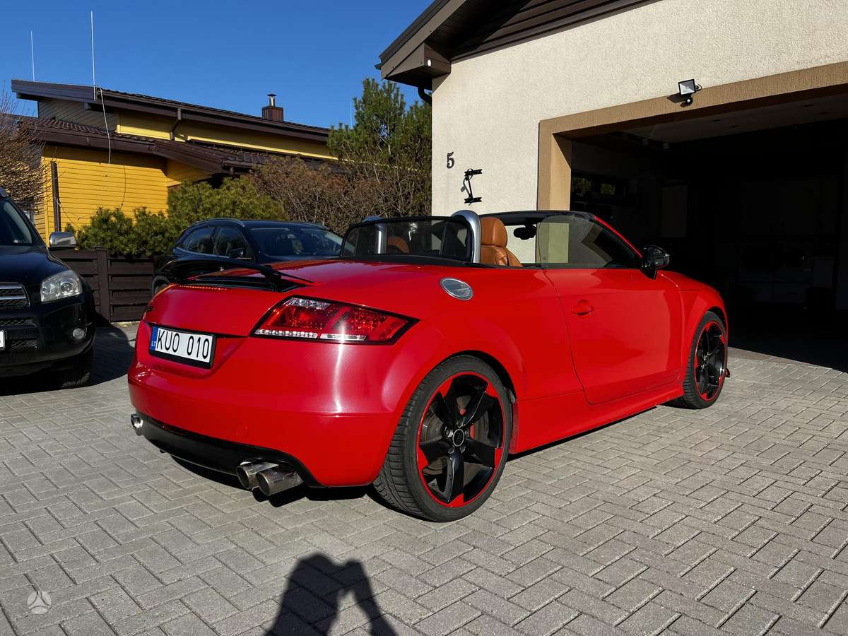 Audi TT, 2.0 l., convertible