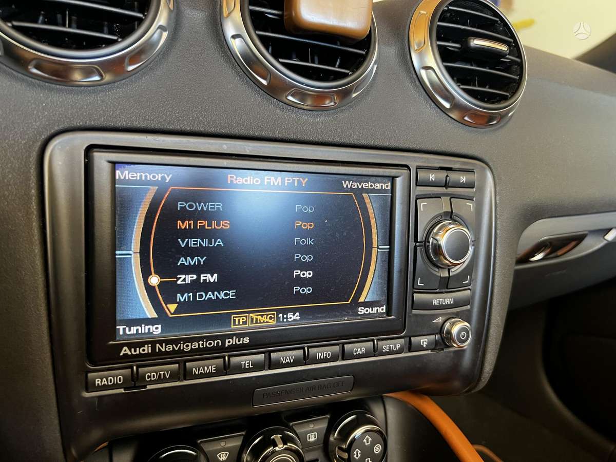 Audi TT, 2.0 l., convertible