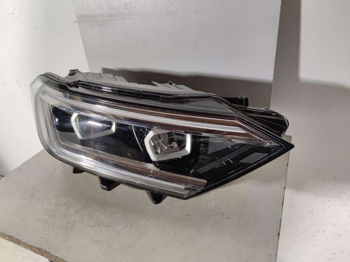 Volkswagen Jetta, 17G941082B, lights
