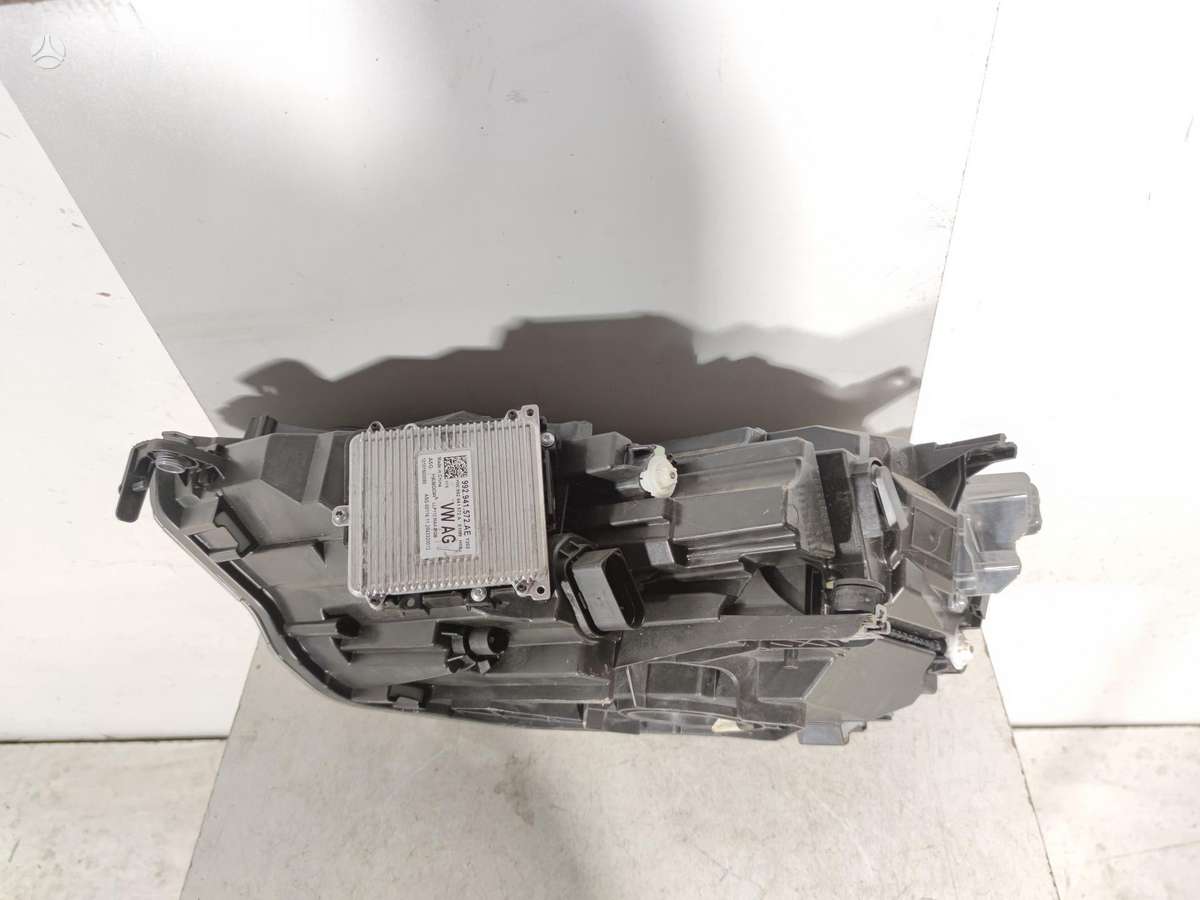 Volkswagen Jetta, 17G941082B, lights