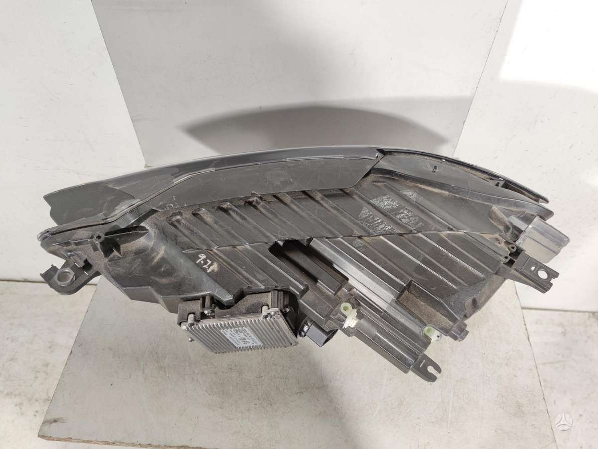 Volkswagen Jetta, 17G941082B, lights