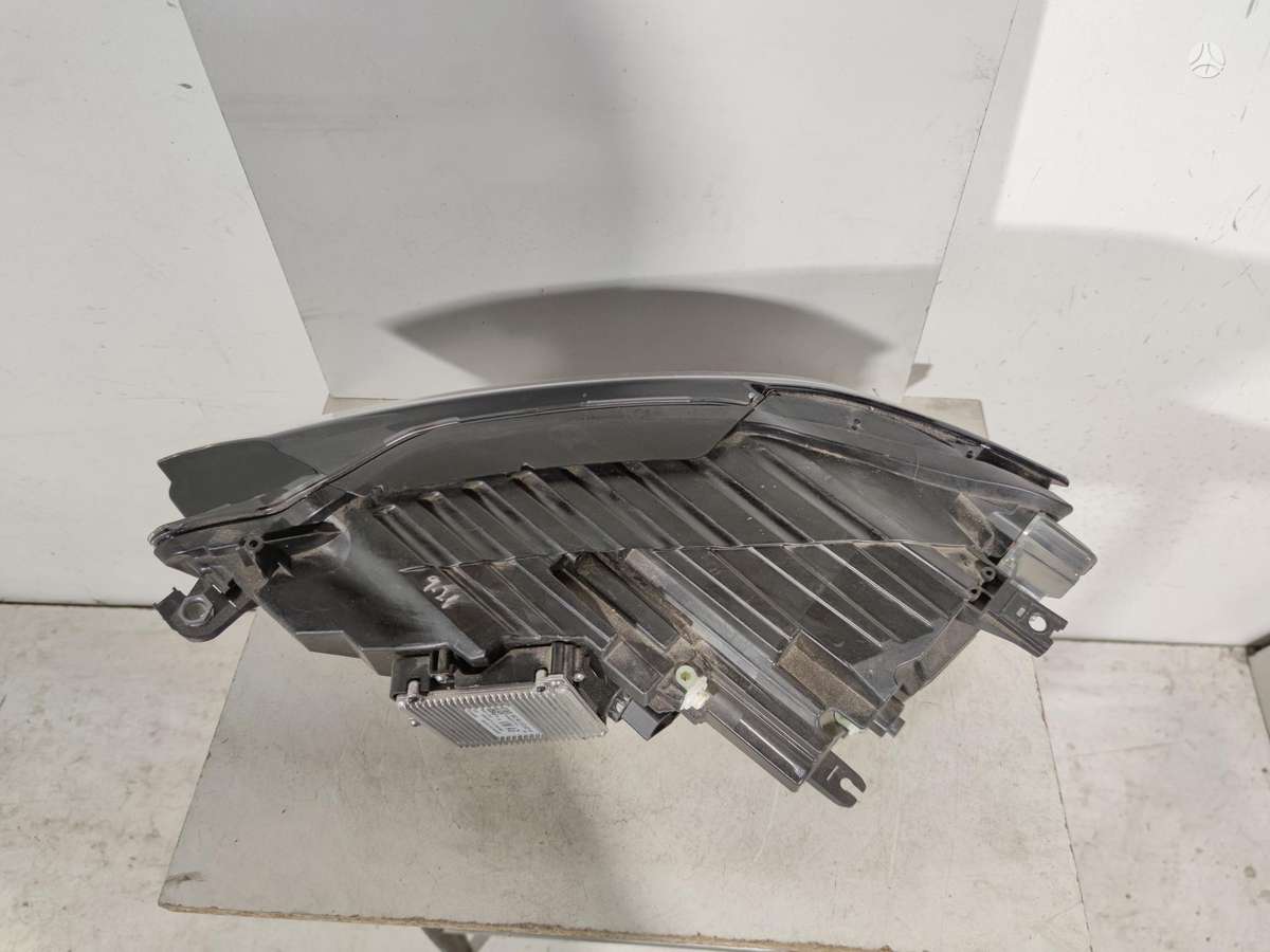 Volkswagen Jetta, 17G941082B, lights