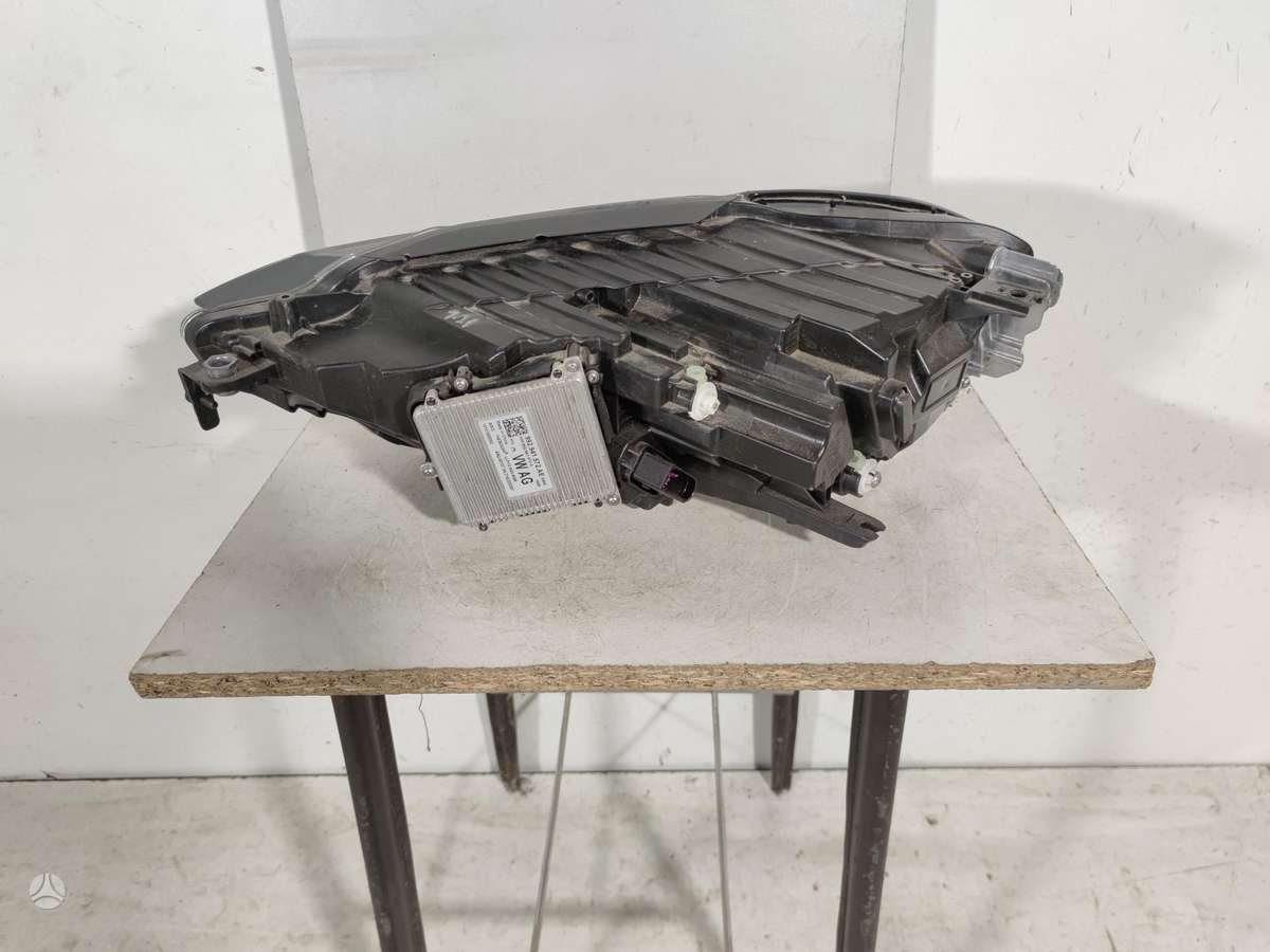 Volkswagen Jetta, 17G941082B, lights