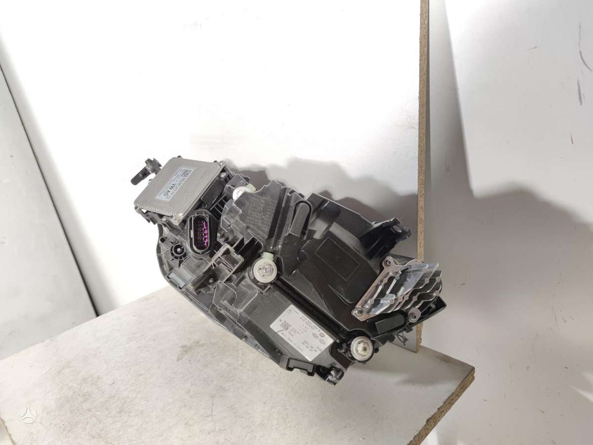 Volkswagen Jetta, 17G941082B, lights
