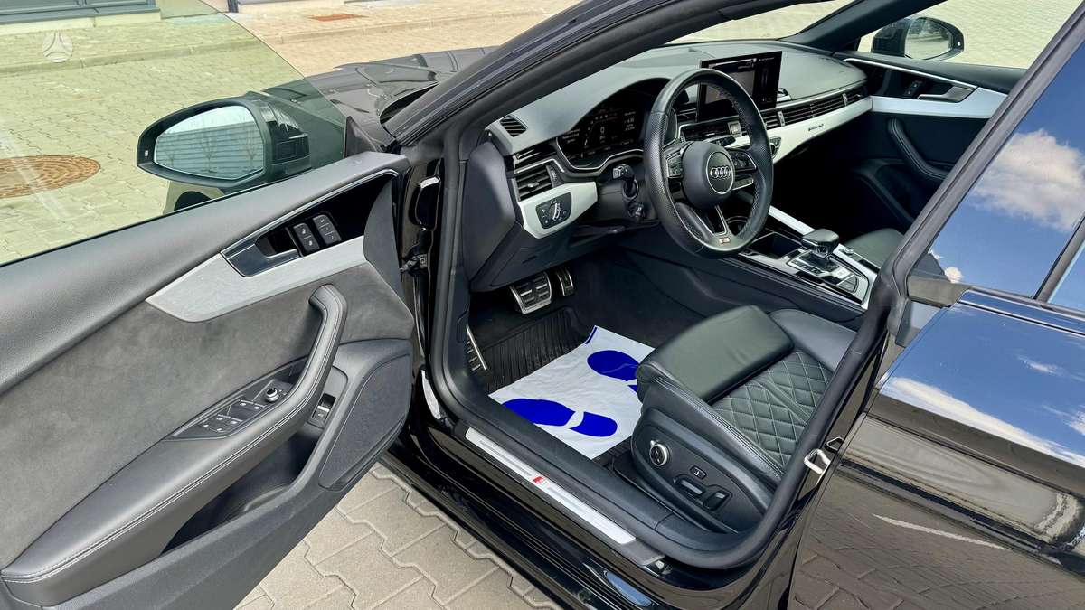 Audi S5, 3.0 l., Седан