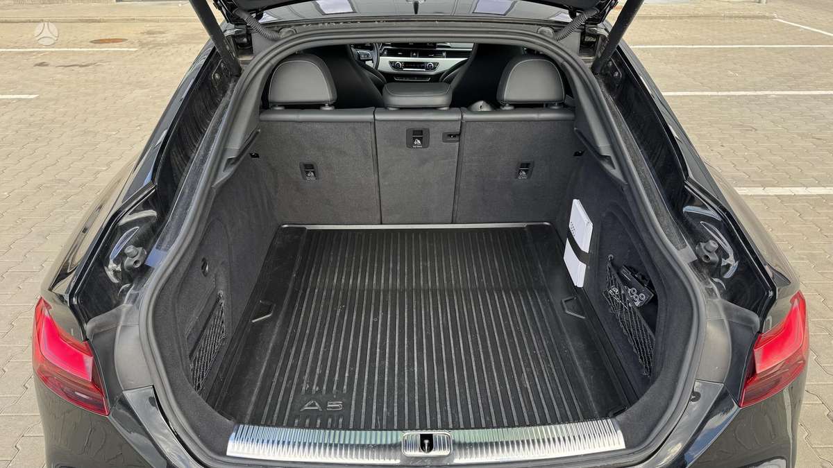 Audi S5, 3.0 l., Седан