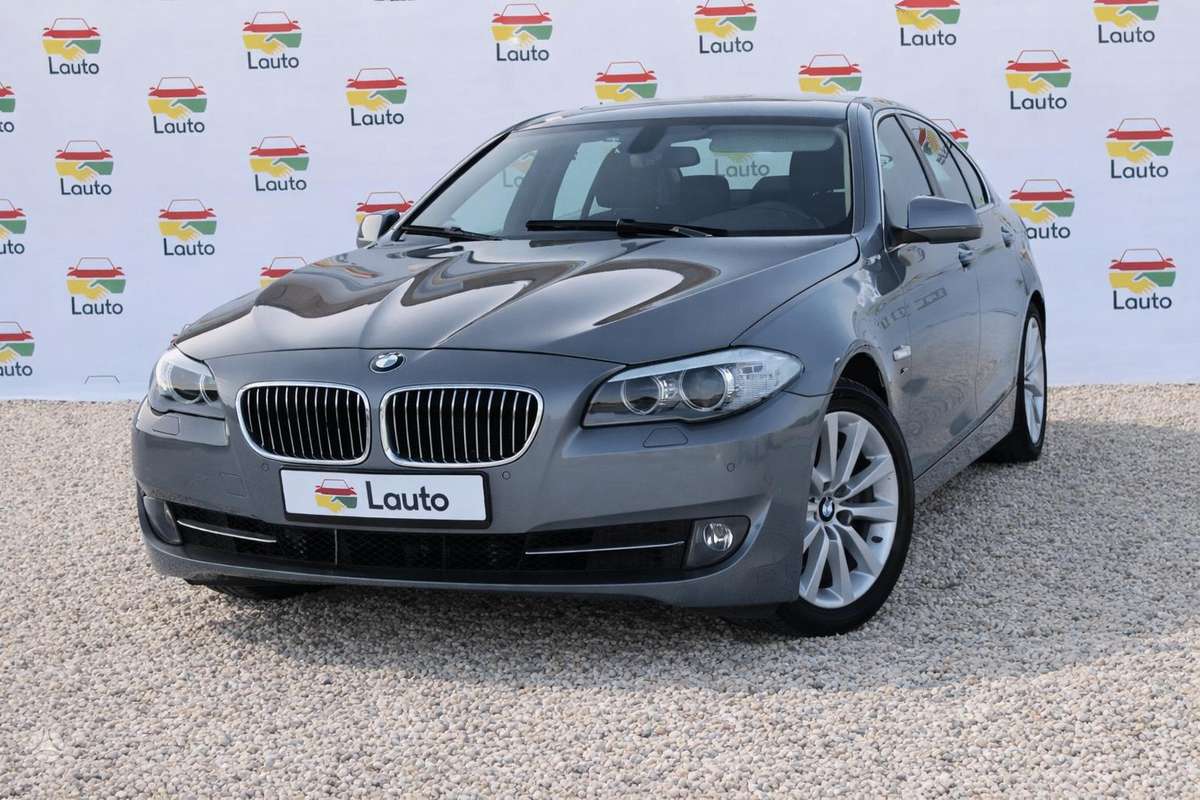 BMW 525, 2.0 l., Седан