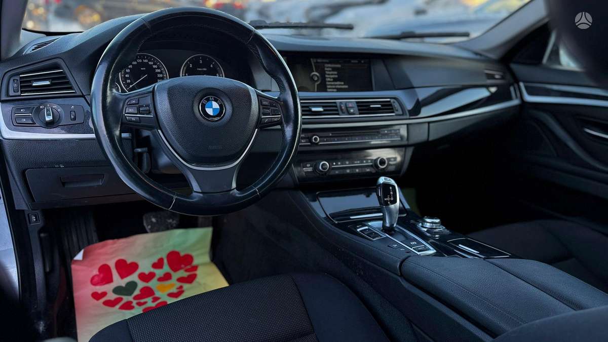BMW 525, 2.0 l., Седан