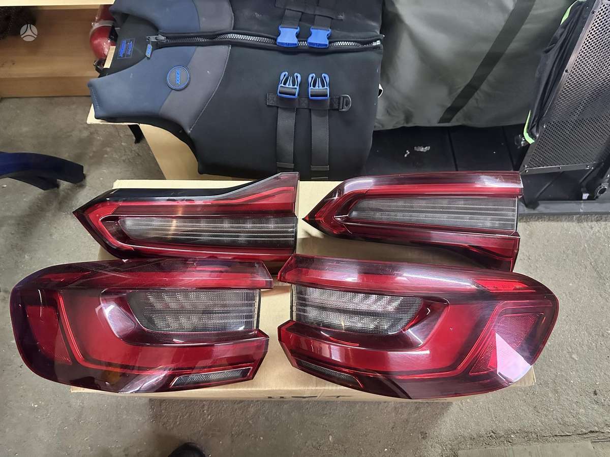 BMW X5 gaismas