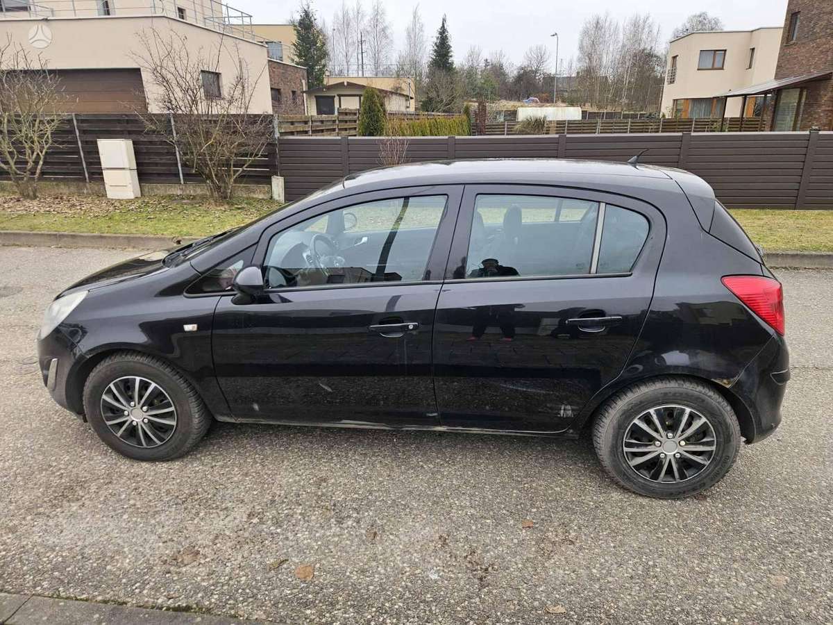 Opel Corsa, 1.3 l., hatchback