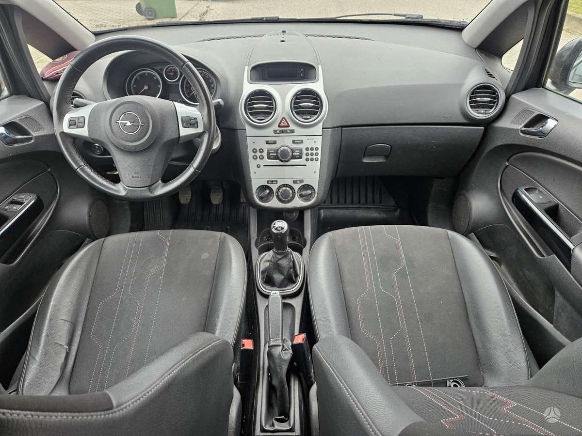 Opel Corsa, 1.3 l., hatchback