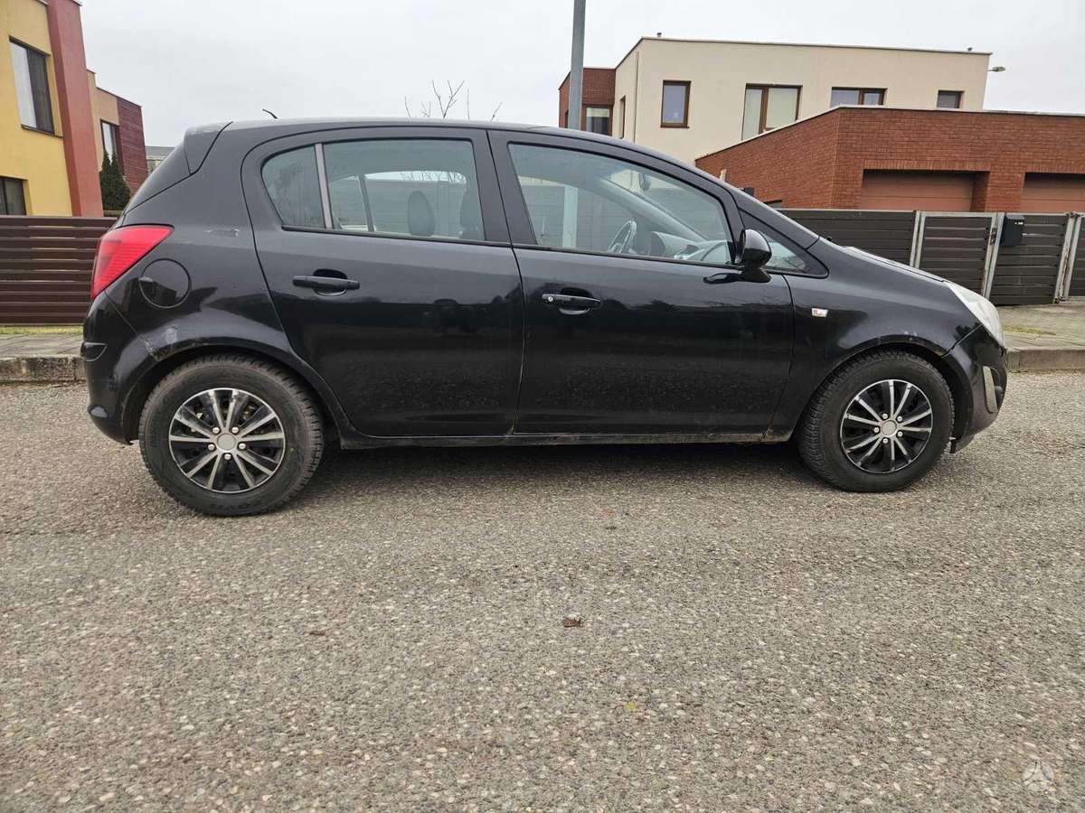 Opel Corsa, 1.3 l., hatchback