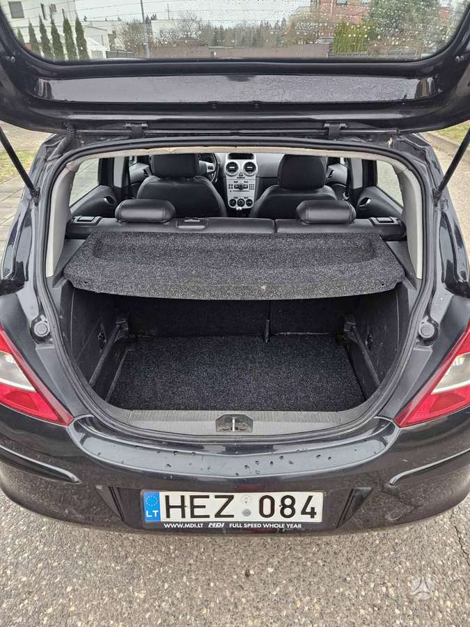 Opel Corsa, 1.3 l., Хэтчбек
