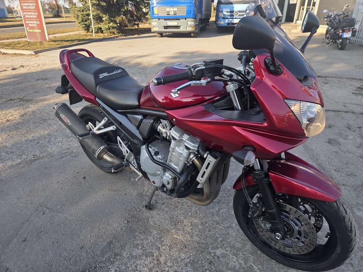 Suzuki GSF (Bandit) 1250cc, street / классические