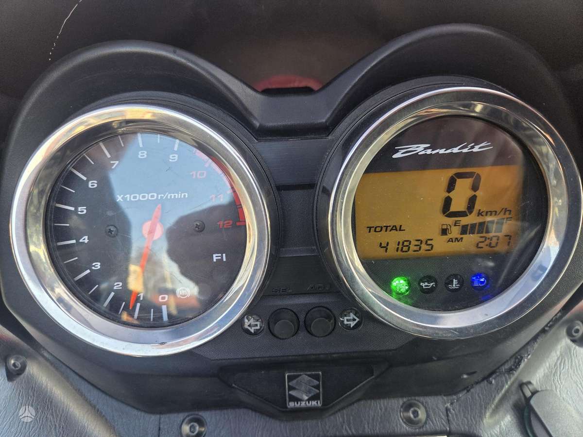 Suzuki GSF (Bandit) 1250cc, street / классические