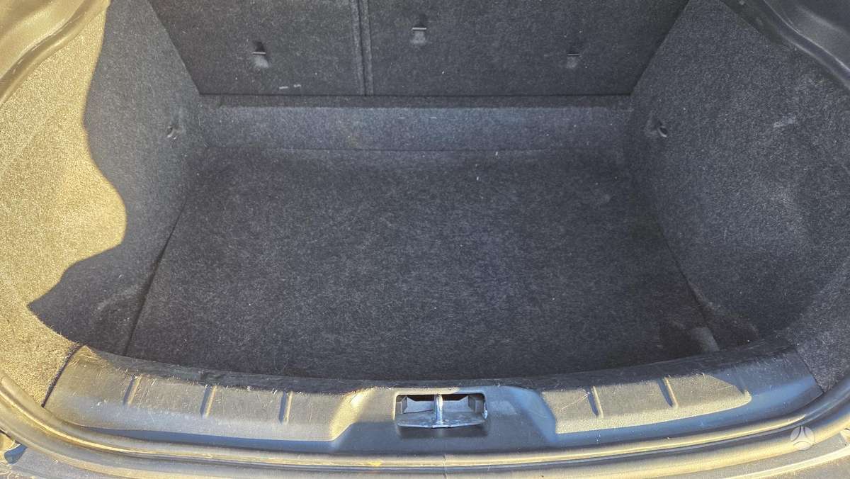 Volvo V40, 2.0 l., universalas