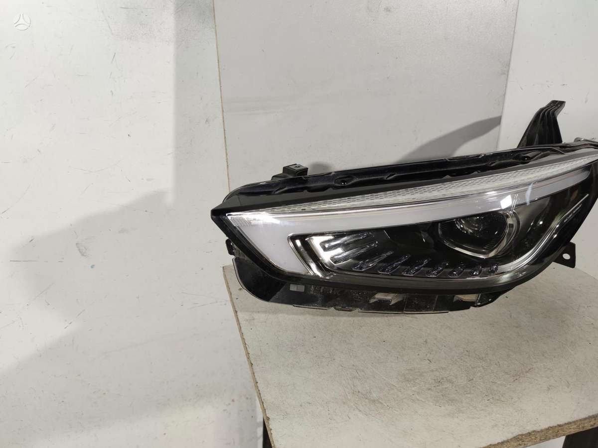 MG ZS, 11275385, lights