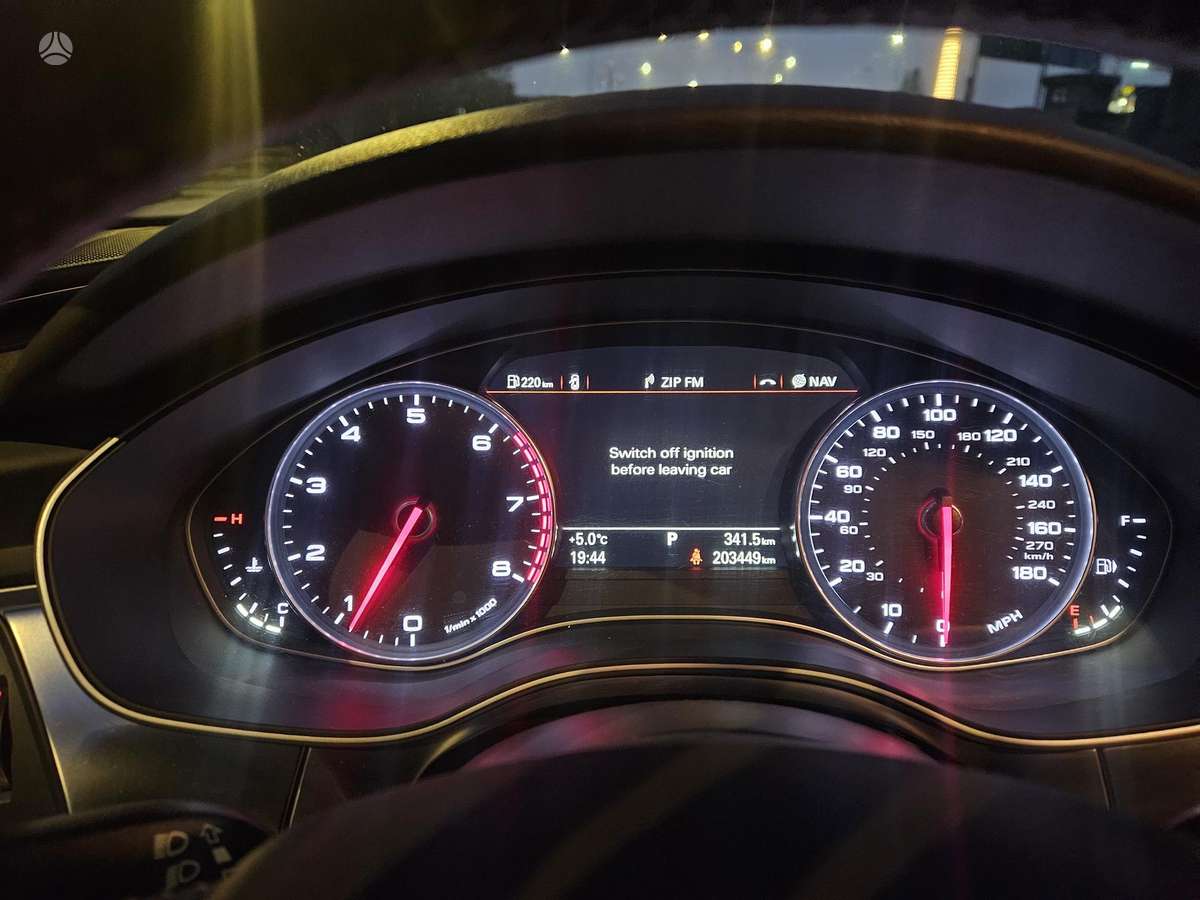 Audi A6, 2.0 l., Седан