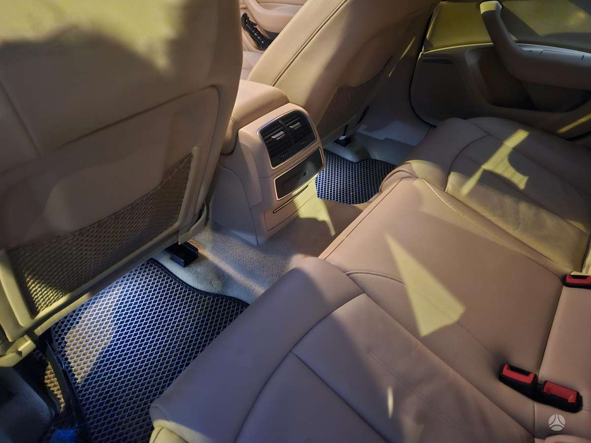 Audi A6, 2.0 l., Седан