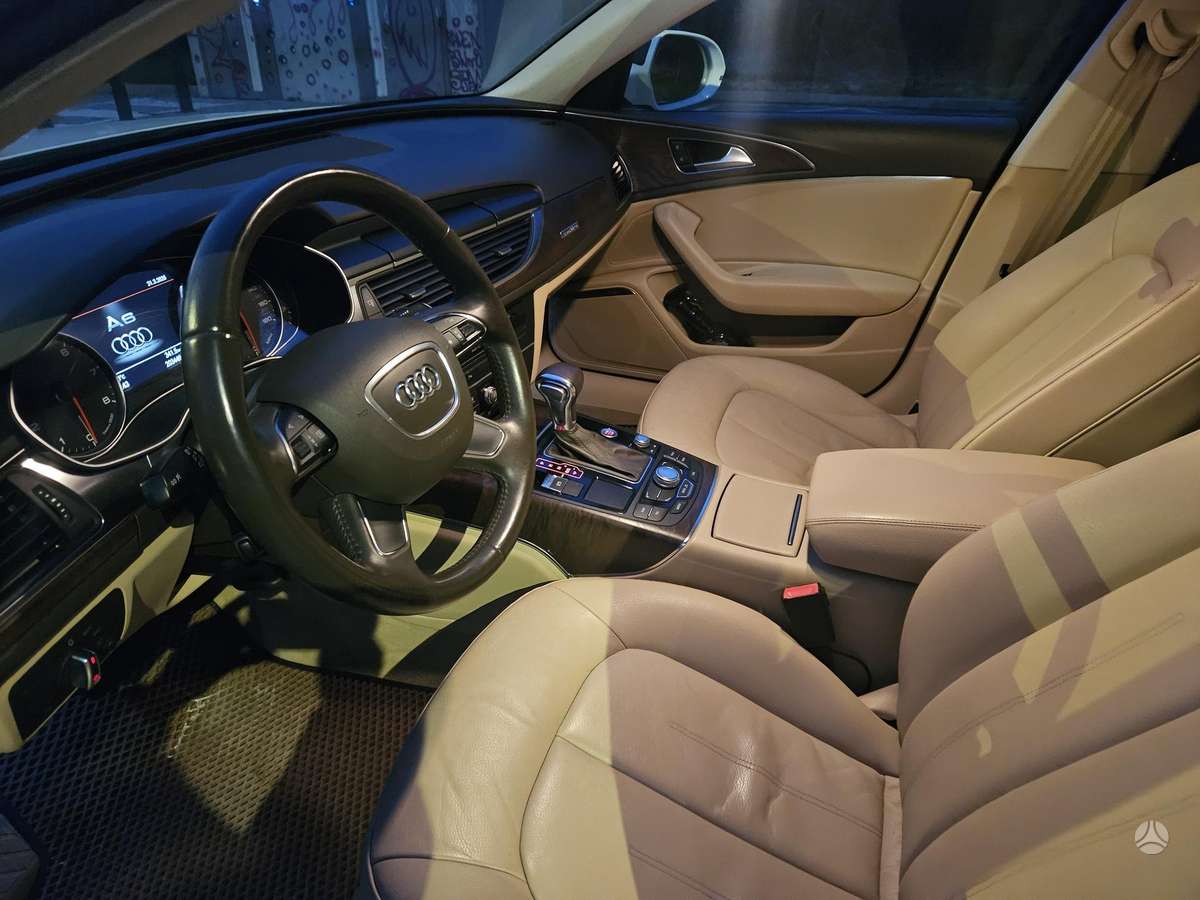 Audi A6, 2.0 l., Седан