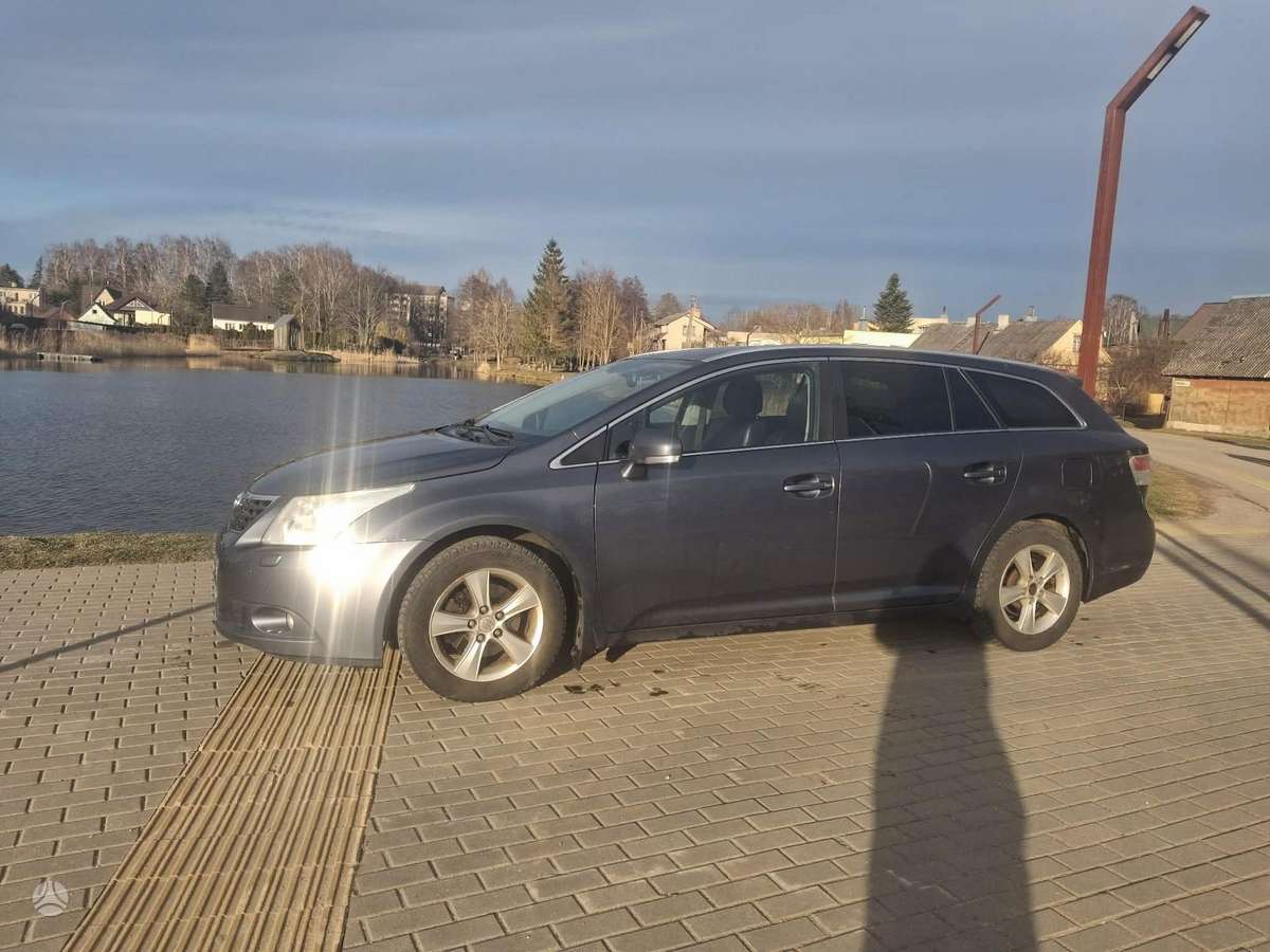 Toyota Avensis - 6